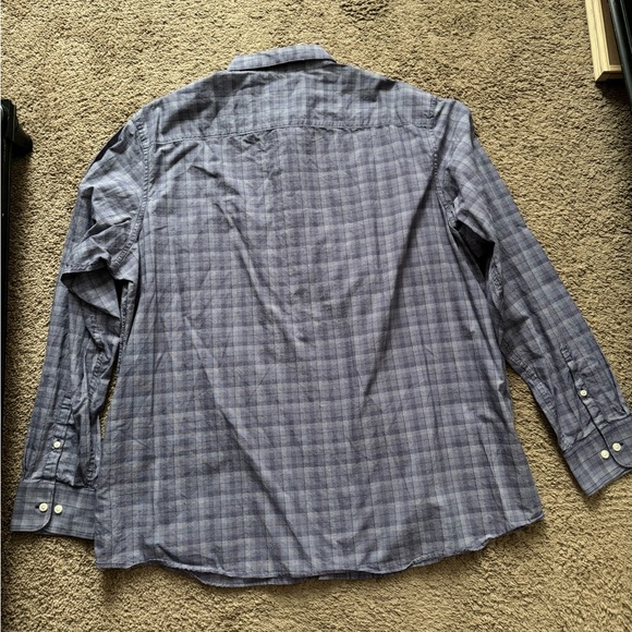 Men’s Claiborne Button Down Shirt - Picture 2 of 4